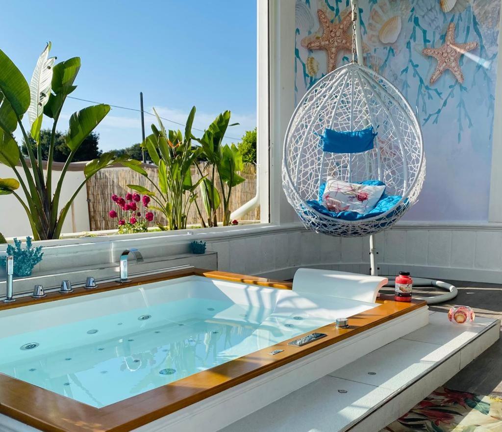 Resort Villa La Perla Sul Mare Leporano Exterior foto