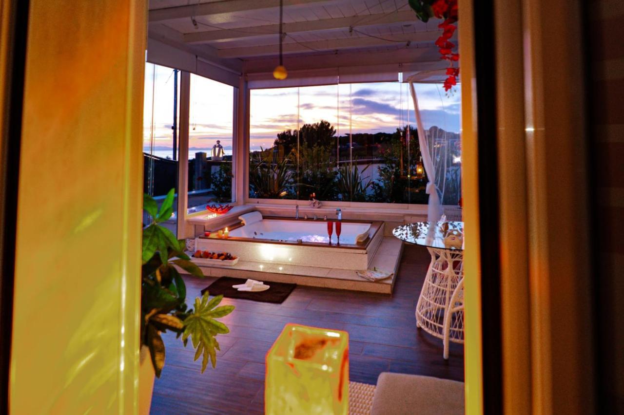 Resort Villa La Perla Sul Mare Leporano Exterior foto